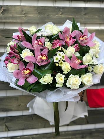 Букет цветов из: Розы и Хризантемы в Партизанске