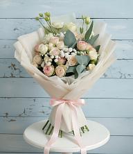 Букет цветов из:  Розы и Лизиантусы в Партизанске