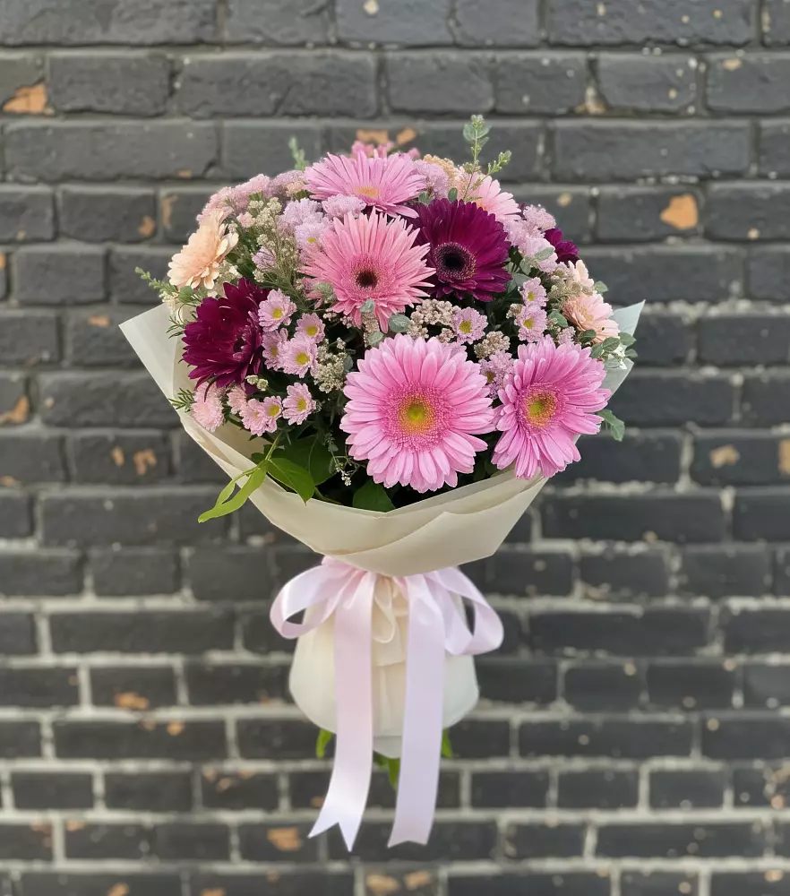 Букет цветов из: Герберы и Хризантемы в Партизанске