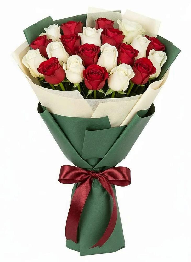 Букет Микс из красных и белых роз в Партизанске