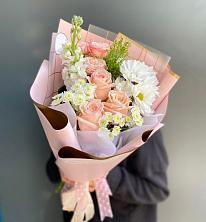 Букет цветов из:  Хризантемы и Розы в Партизанске