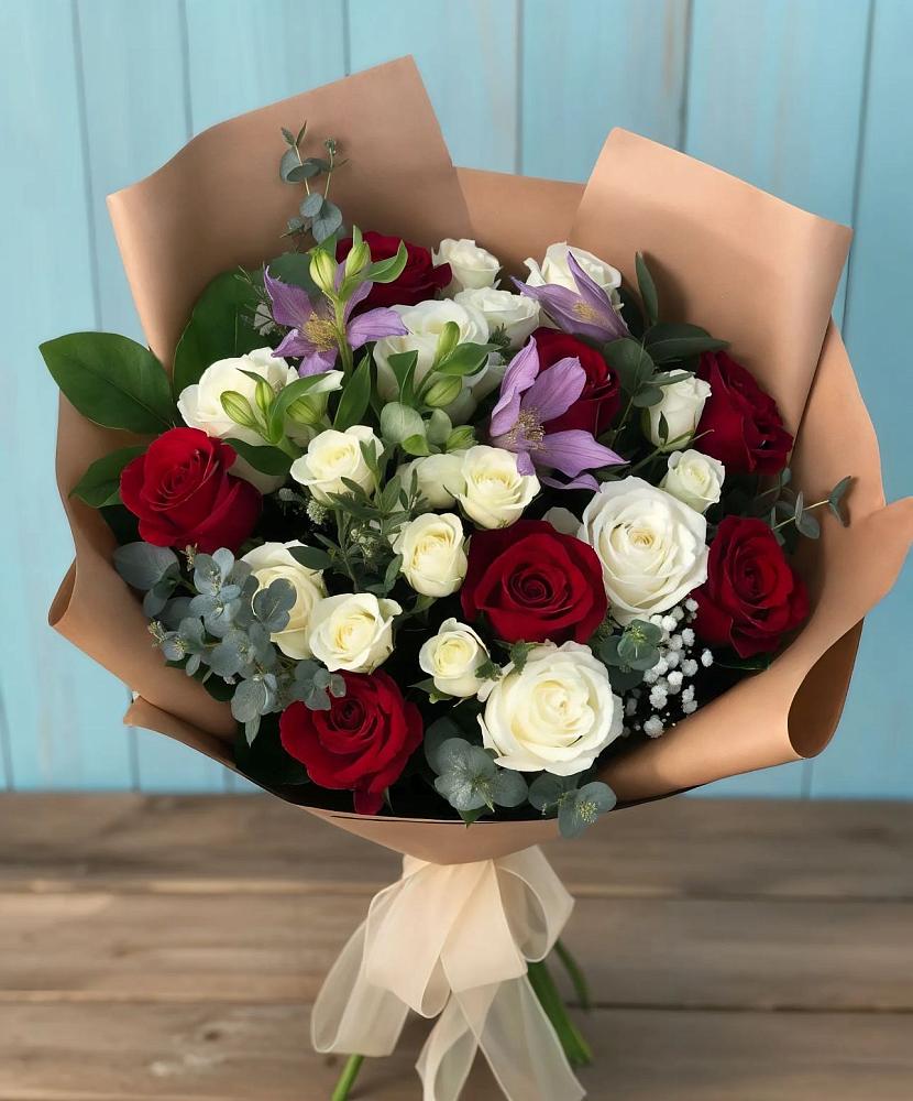 Букет цветов из: Розы и Альстромерии в Партизанске
