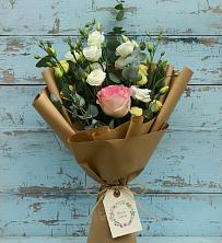 Букет цветов из:  Розы и Лизиантусы в Партизанске